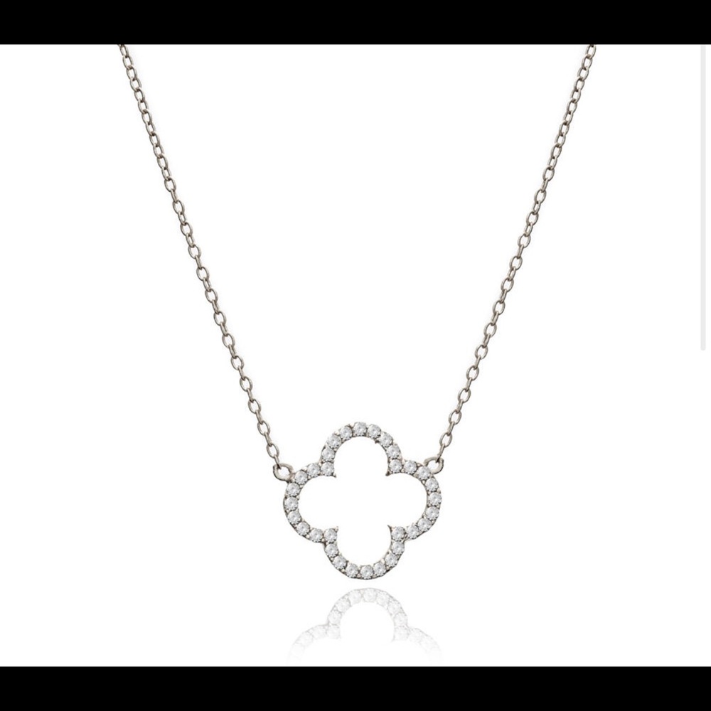Clover necklace